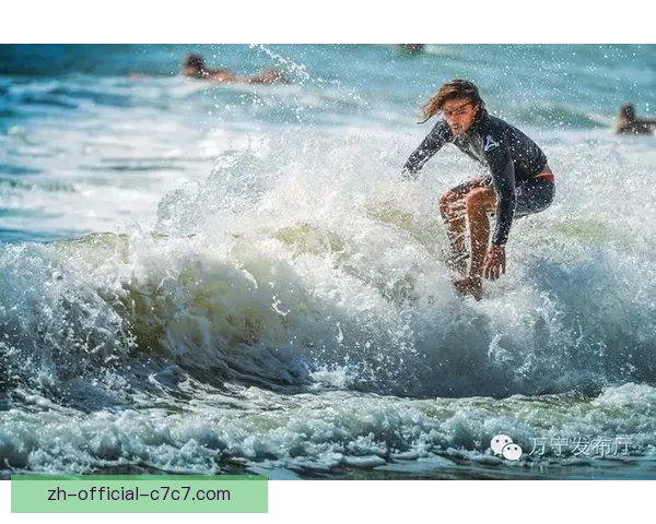 冲浪联赛：巅峰对决激荡潮头